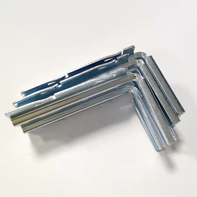 Verticale blinde beugel, wandmontage, metalen stempelonderdelen